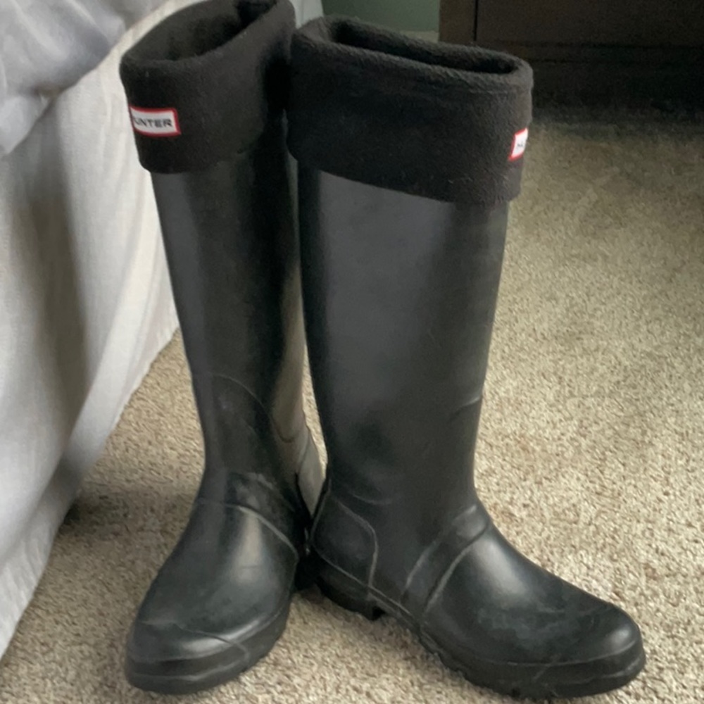 Hunter Wellies - black fleece socks included